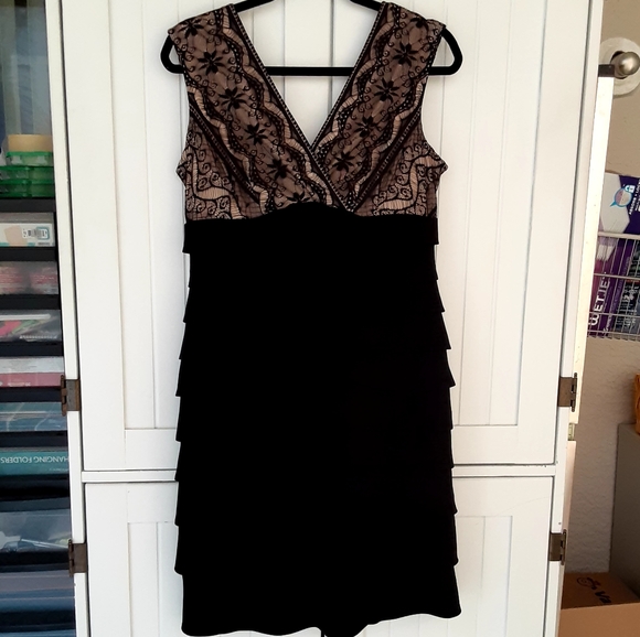 Jessica Howard Black Lace Sleeveless Cocktail Dress, Size 12P - Picture 2 of 11
